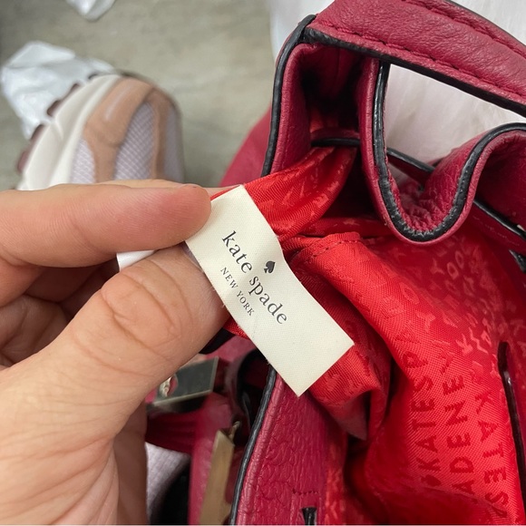 Kate Spade Grey Street Tiny Cooper Red pebbled leather Crossbody - Picture 12 of 12